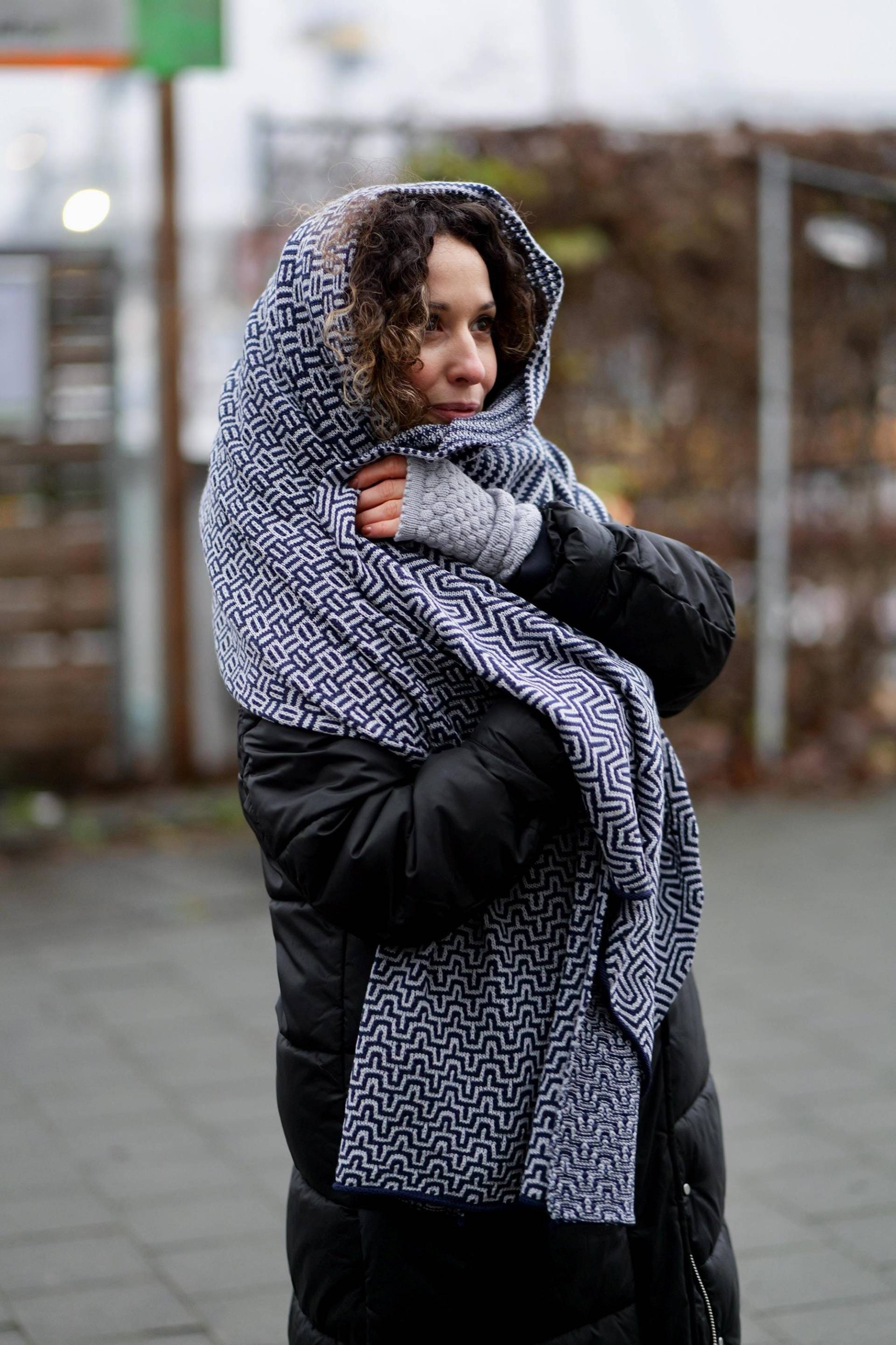 xxl Merinotuch Unisex Brautstola Hochzeitsstola Große-Tuch Accessoires Strickschals Schultertuch Festliche Geschenk Tücher Handgefertigte xxl Merinotuch Unisex Brautstola Hochzeitsstola Große-Tuch Accessoires Strickschals Schultertuch Festliche Geschenk Tücher Handgefertigte von TrivunaDieStrickerin