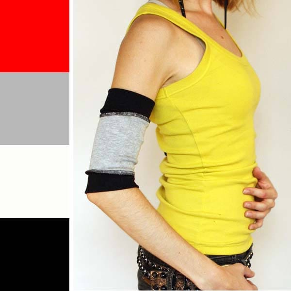 Arm Bander Mit Taschen, Die Rote Armmanschetten Radsport Schwarz Picc Linie Abdeckungen Schwarze Gussabdeckungen Graue Klammerbezüge - Trixy Xchange von TrixyXchangeDotCom