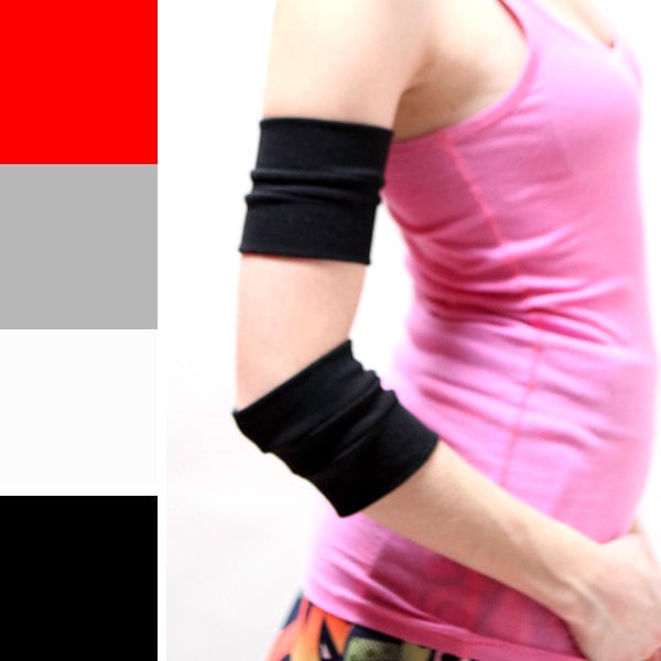 Schwarze Rollerderby Arm Bands Rote Armmanschetten Weiße Laufbündchen Grau Yoga Schweissbänder Bikram Baumwolle Trixy Xchange von TrixyXchangeDotCom