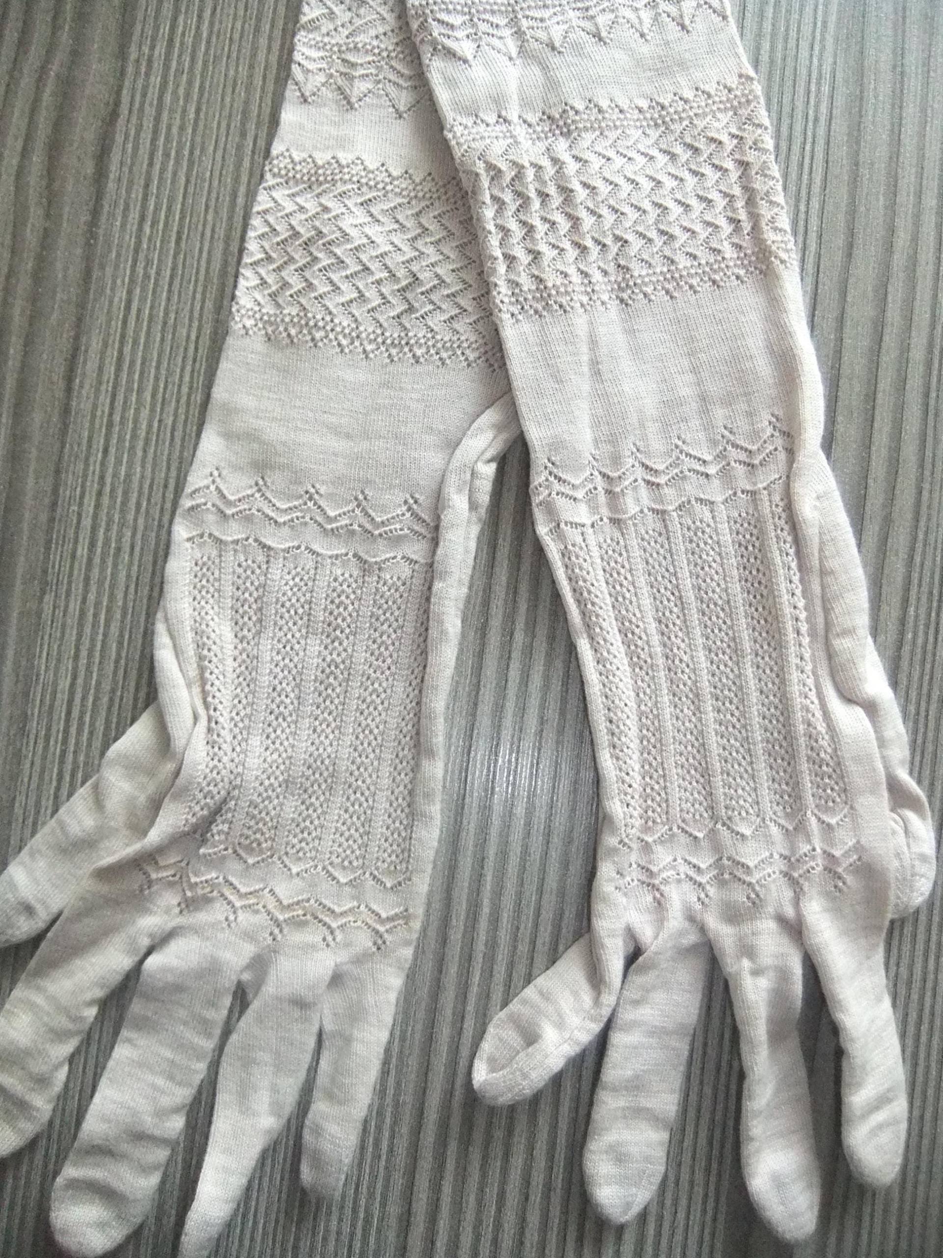 Lange Vintage Damenhandschuhe/Kostümhandschuhe Lange Vintage Damenhandschuhe/Kostümhandschuhe von TroedelMarie