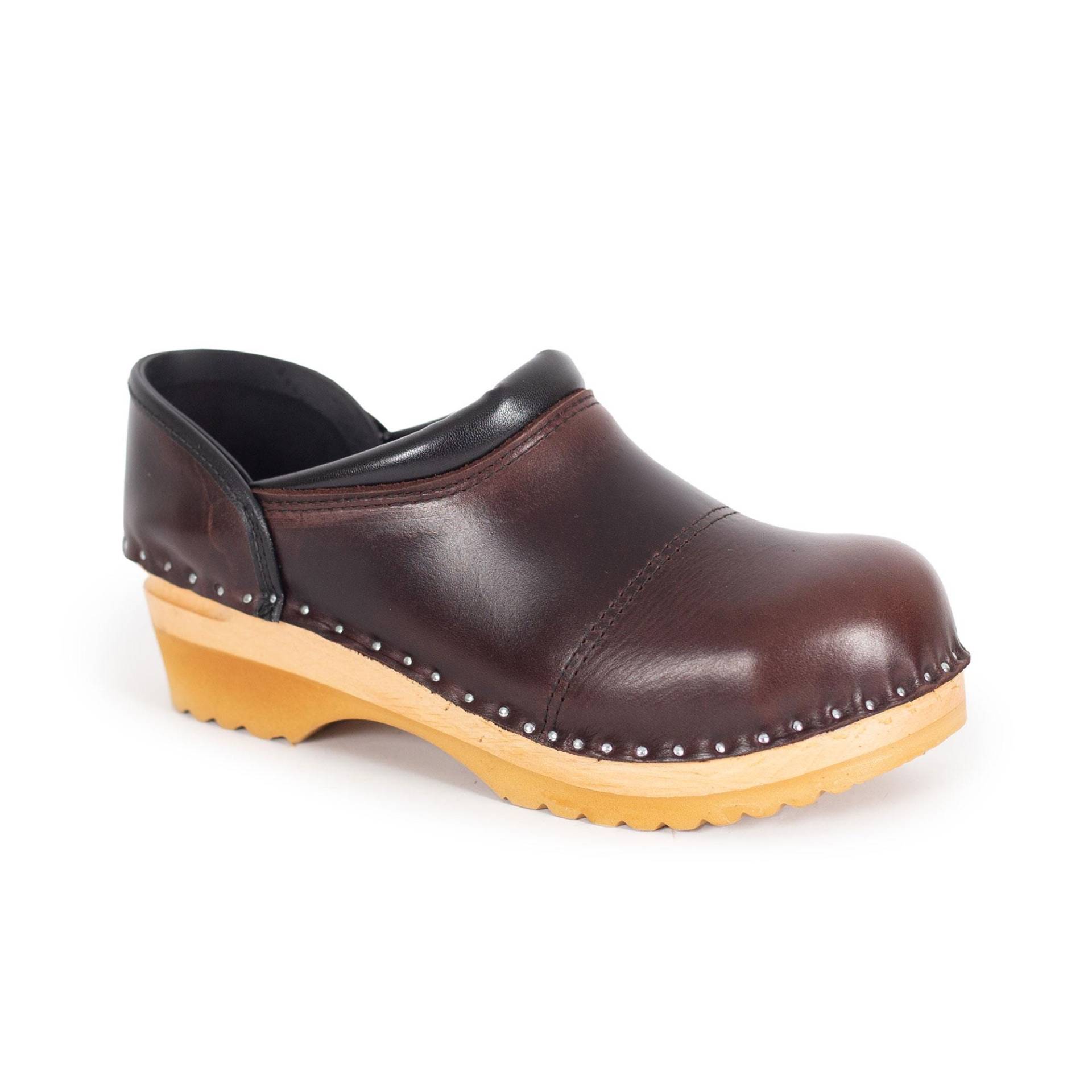 Braune Clogs Mit Geschlossenem Rücken Stahlkappe Unisex Arbeitsschuhe Braune Clogs Mit Geschlossenem Rücken Stahlkappe Unisex Arbeitsschuhe von TroentorpClogs