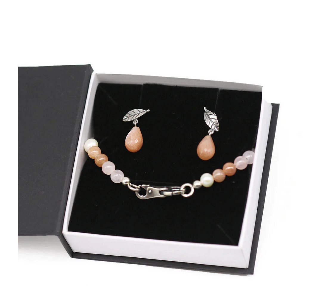 Trollbeads Schmuckset Traumhafte Liebe Geschenkset Collier und Ohrringe Feldspat Mondstein von Trollbeads