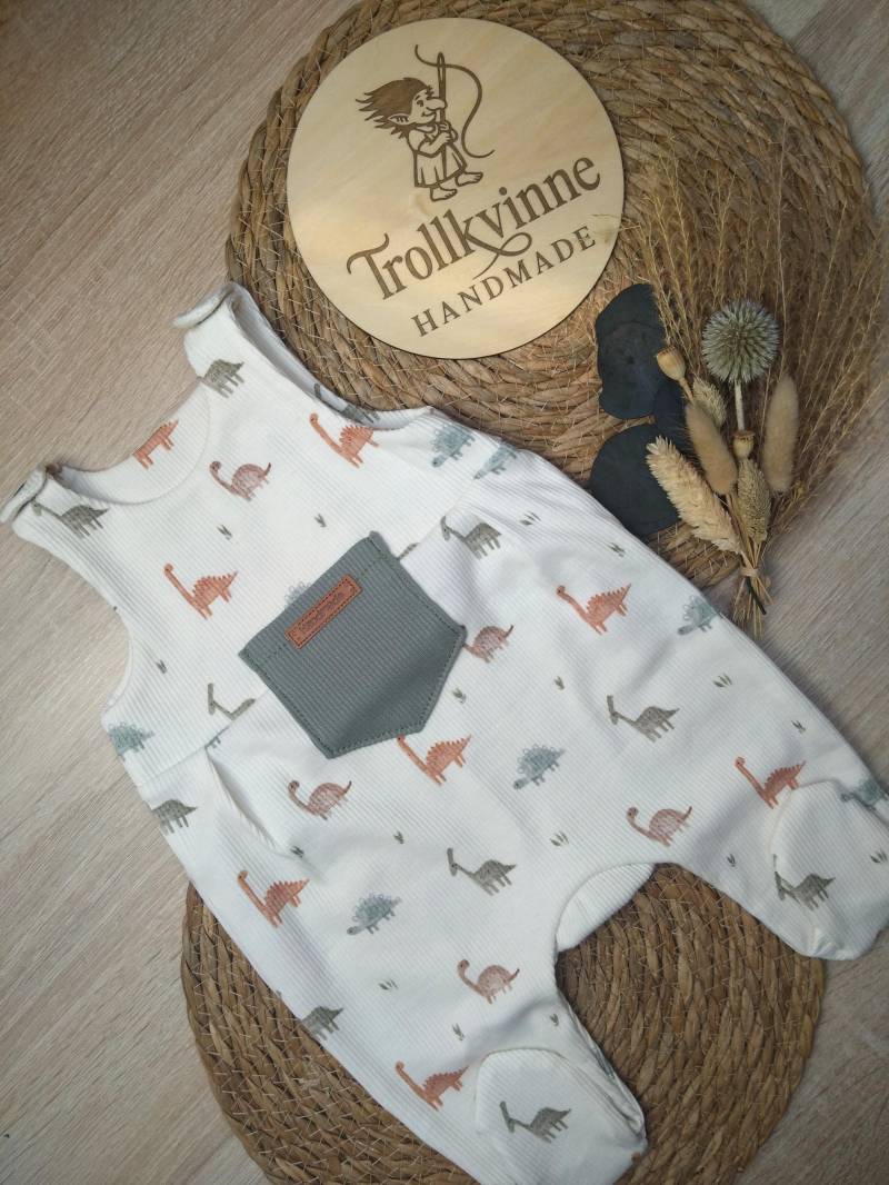 strampler Baby Mit Füßchen Dinos Rippjersey Verschiedene Größen von TrollkvinneHandmade