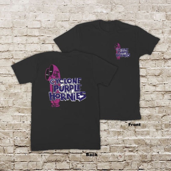 Cyclone Ive Got Lila Hornies Drag Race Hot Rat Rod Racing Schwarz Oder Weiß Kurzarm T-Shirt von TrooperbayShop