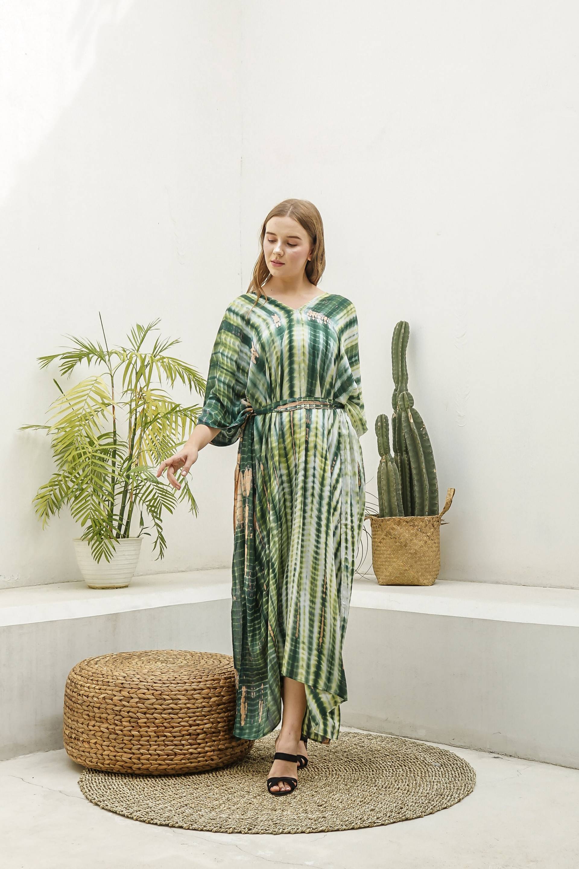 Füge Deinem Kaftan Einen Gürtel Hinzu Füge Deinem Kaftan Einen Gürtel Hinzu von TropisDesigns