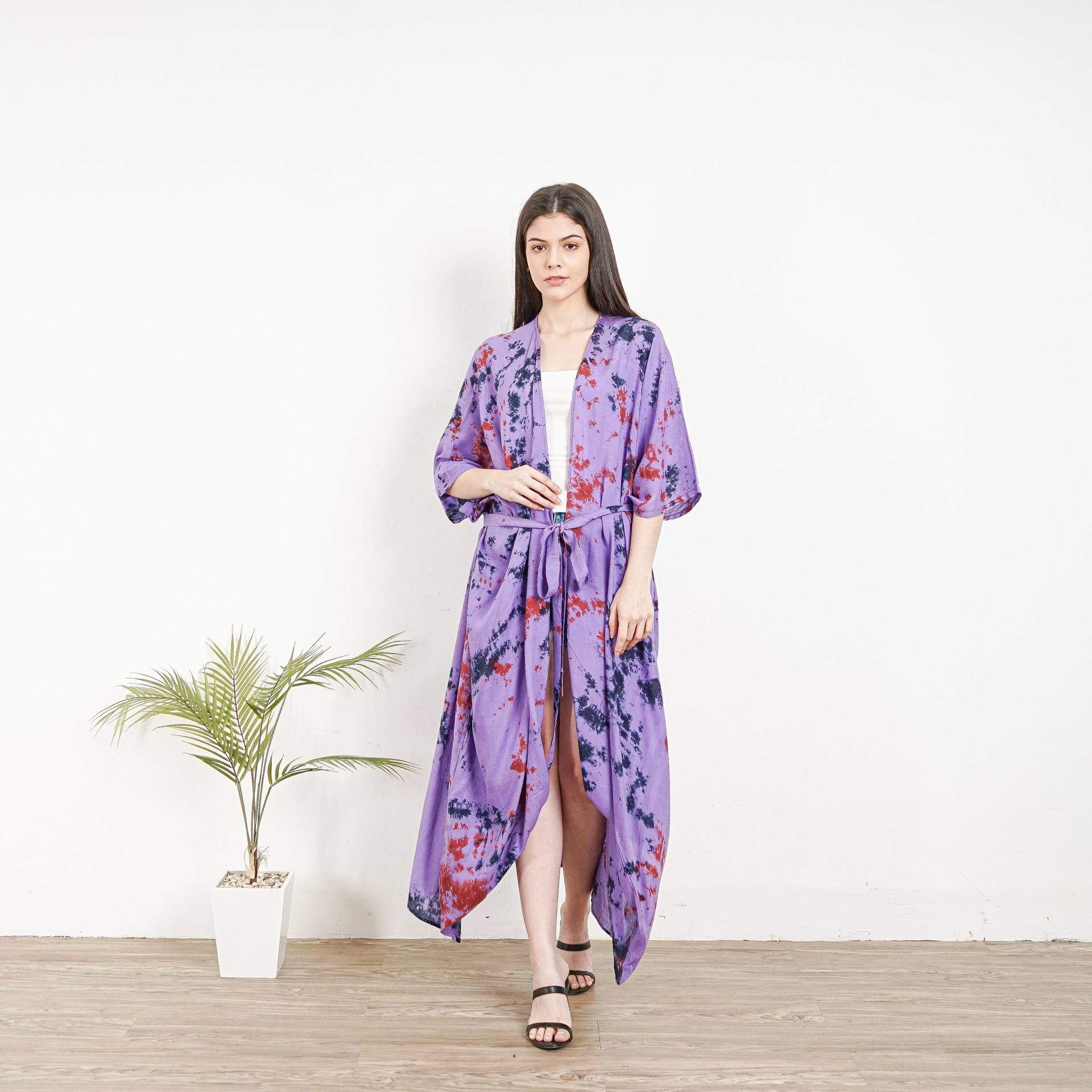 Kimono Robe, Ki01-Ra23 Lila Krawattenfarbe Kimono, Eleganter Morgenmantel, Strandbezug, Lockerer von TropisDesigns