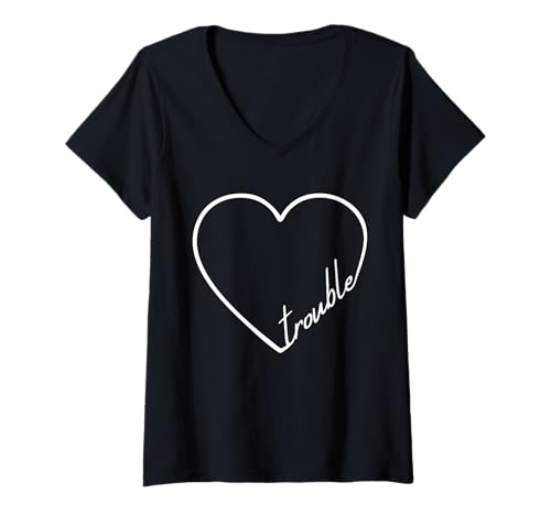 Damen I Am Trouble Bestie Follows Matching Best Friends süßes Herz T-Shirt mit V-Ausschnitt Damen I Am Trouble Bestie Follows Matching Best Friends süßes Herz T-Shirt mit V-Ausschnitt von Trouble Always Finds Me Co