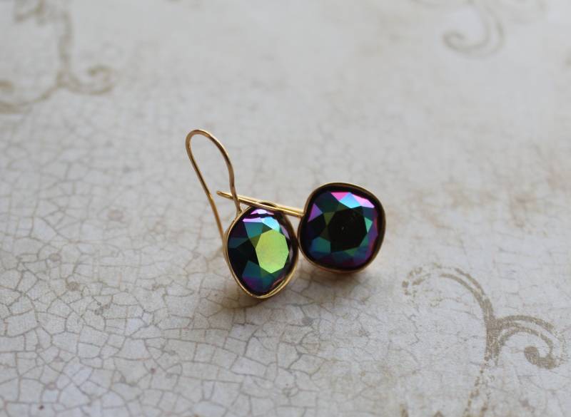 Kissenschliff Swarovski Ohrringe | Rainbow Dark Kissenschliff Swarovski Ohrringe | Rainbow Dark von TrouvailleDesignNC