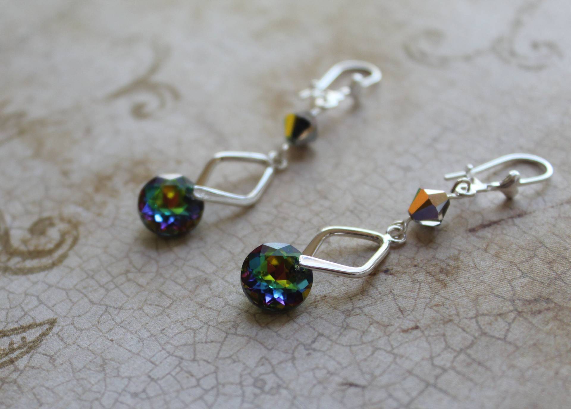 Swarovski Kristall Classic Cut Ohrringe | Vitrail Medium Swarovski Kristall Classic Cut Ohrringe | Vitrail Medium von TrouvailleDesignNC
