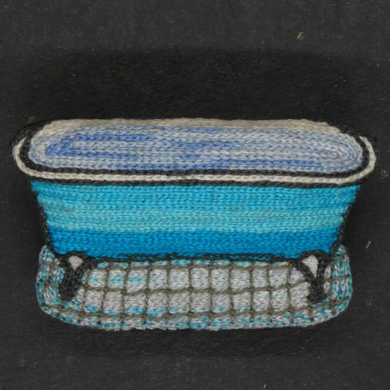 Handbestickte Badewannenbrosche von TrucEnFil