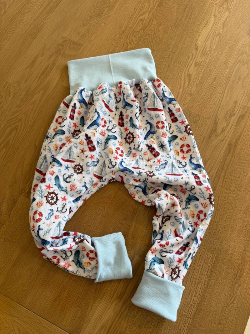 Handmade Pumphose Gr. 110-122 Musselin Wal Meer See Maritim Blau Neu Handmade Pumphose Gr. 110-122 Musselin Wal Meer See Maritim Blau Neu von TrudinellaDesigns