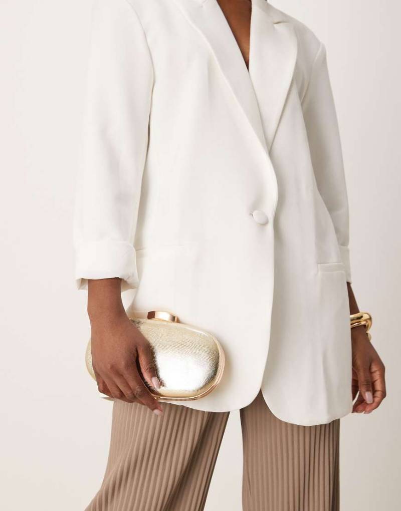 True Decadence - Clutch-Tasche in strukturiertem Metallic-Gold-Goldfarben von True Decadence