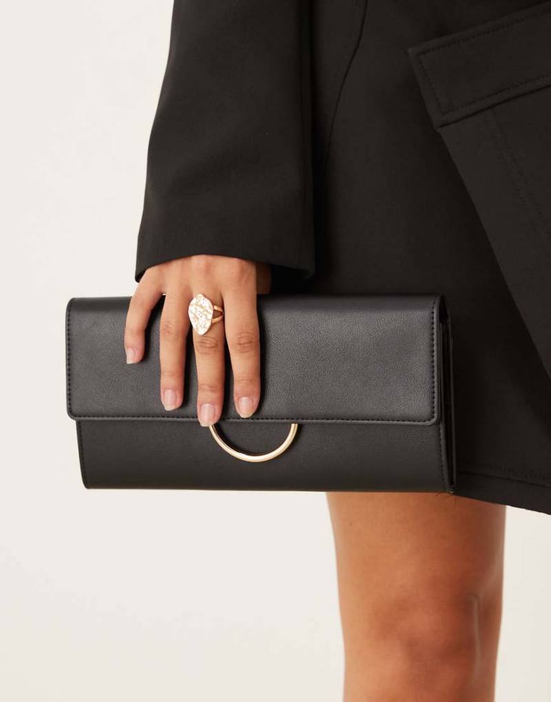 True Decadence - Schlichte Clutch aus Kunstleder in Schwarz True Decadence - Schlichte Clutch aus Kunstleder in Schwarz von True Decadence