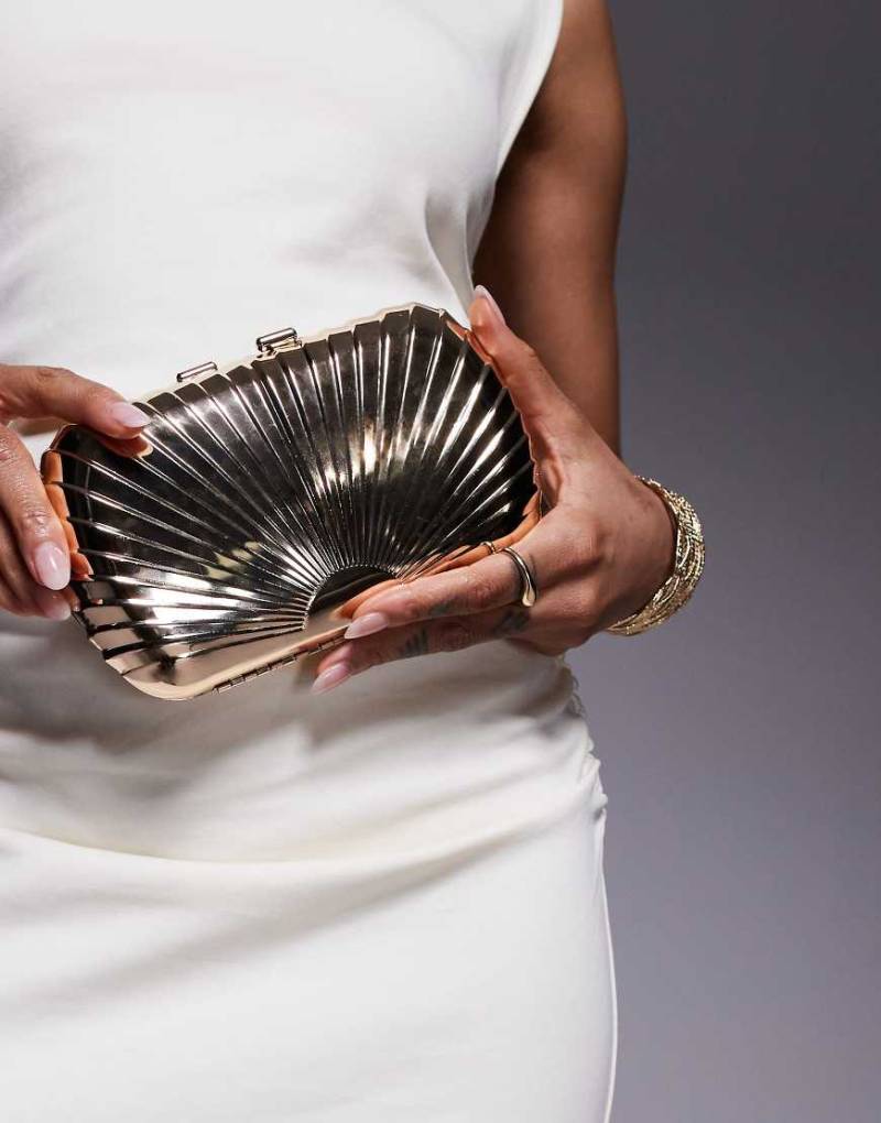True Decadence - Strukturierte Metall-Clutch in Gold-Goldfarben von True Decadence