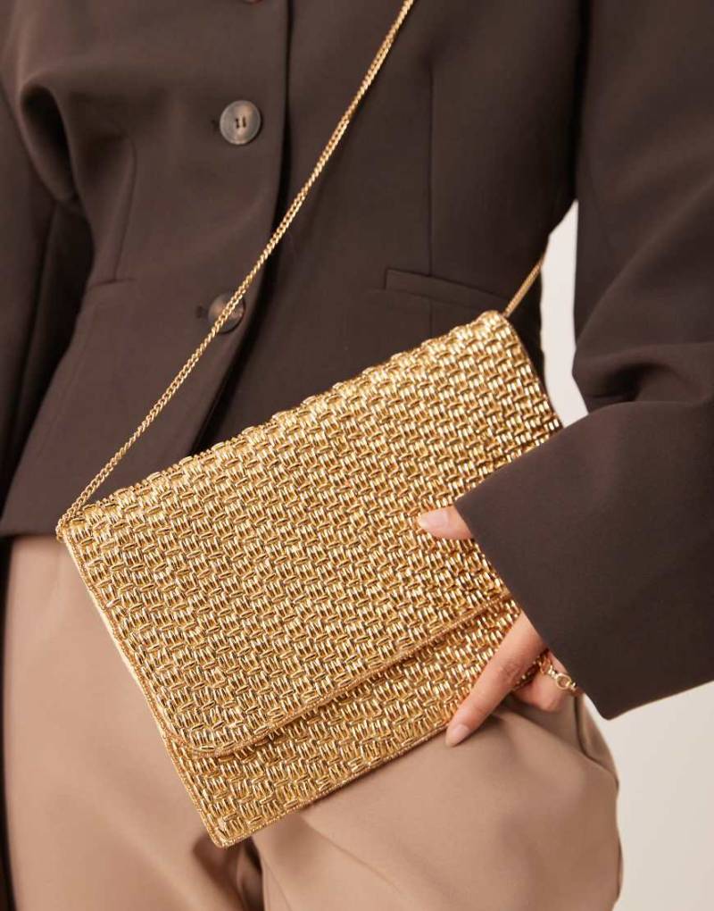True Decadence - Strukturierte Umschlag-Clutch in Gold-Goldfarben von True Decadence