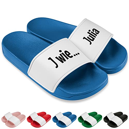 Badelatschen personalisiert „N wie Name“ – Schlappen für Sommer Büro Strand Garten Sauna Slipper Slides Hausschuhe - Geschenk zum Geburtstag Muttertag Vatertag Weihnachten (Gr. 36, Royalblau) von True Statements