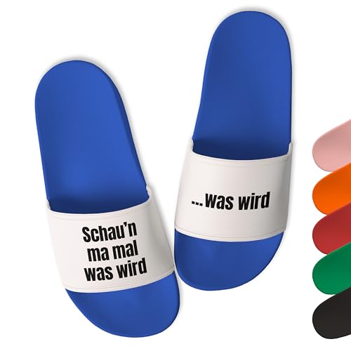 True Statements Lustige Badelatschen Herren & Damen „Schau'n ma mal was Wird” - Trendige Schlappen Latschen Hausschuhe Unisex - aus robustem PVC, Royalblau, Gr. 41 von True Statements