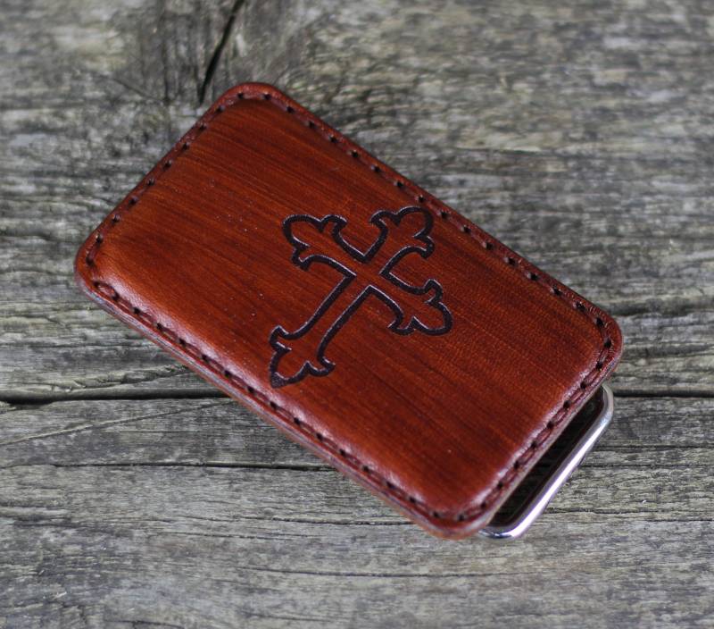 Handgefertigte Gürtelschnalle Aus Leder Mit Kreuz - 30 Mm von TrueCalf