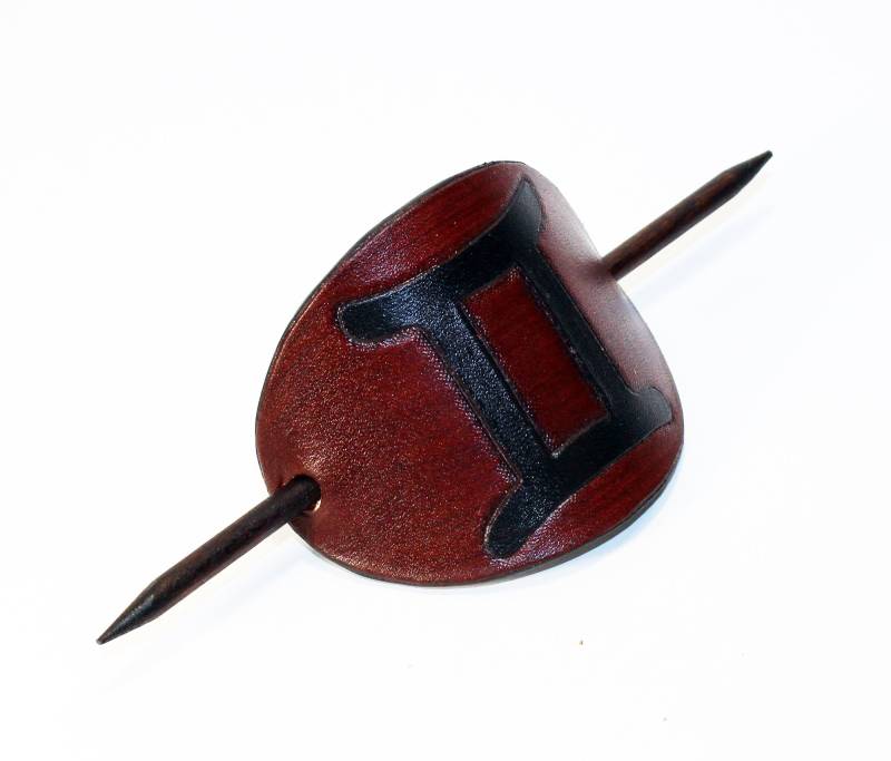 Handgefertigte Haarspange Mit Sternzeichen Zwillinge von TrueCalf