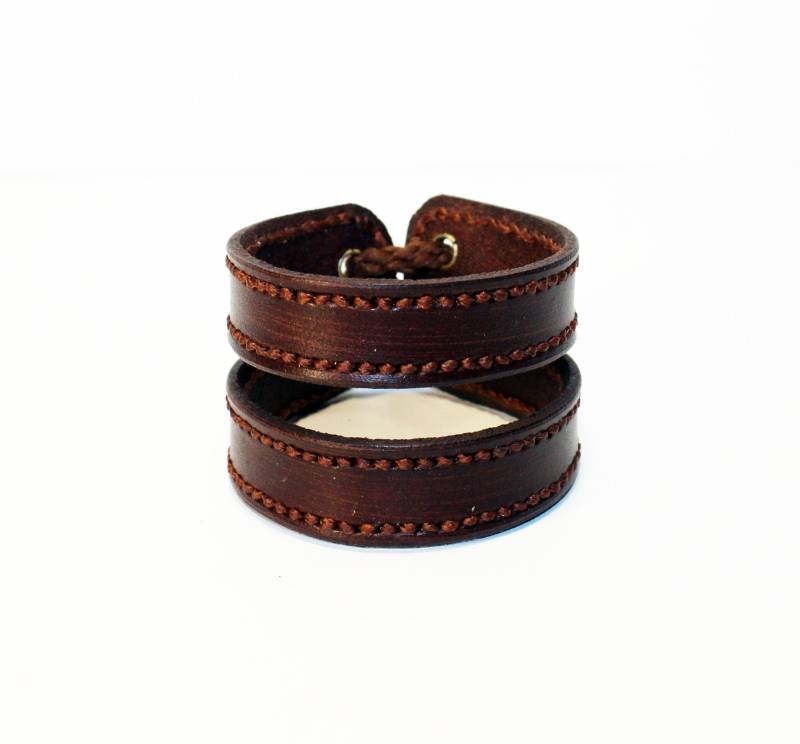 Handgefertigtes Braun Leder Manschette Armband Verstellbarer Damen Schmuck von TrueCalf