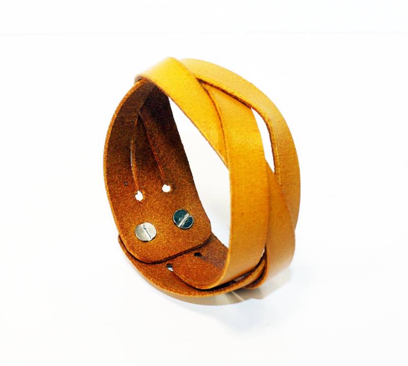 Handgemachtes Gelbes Leder Armreif von TrueCalf