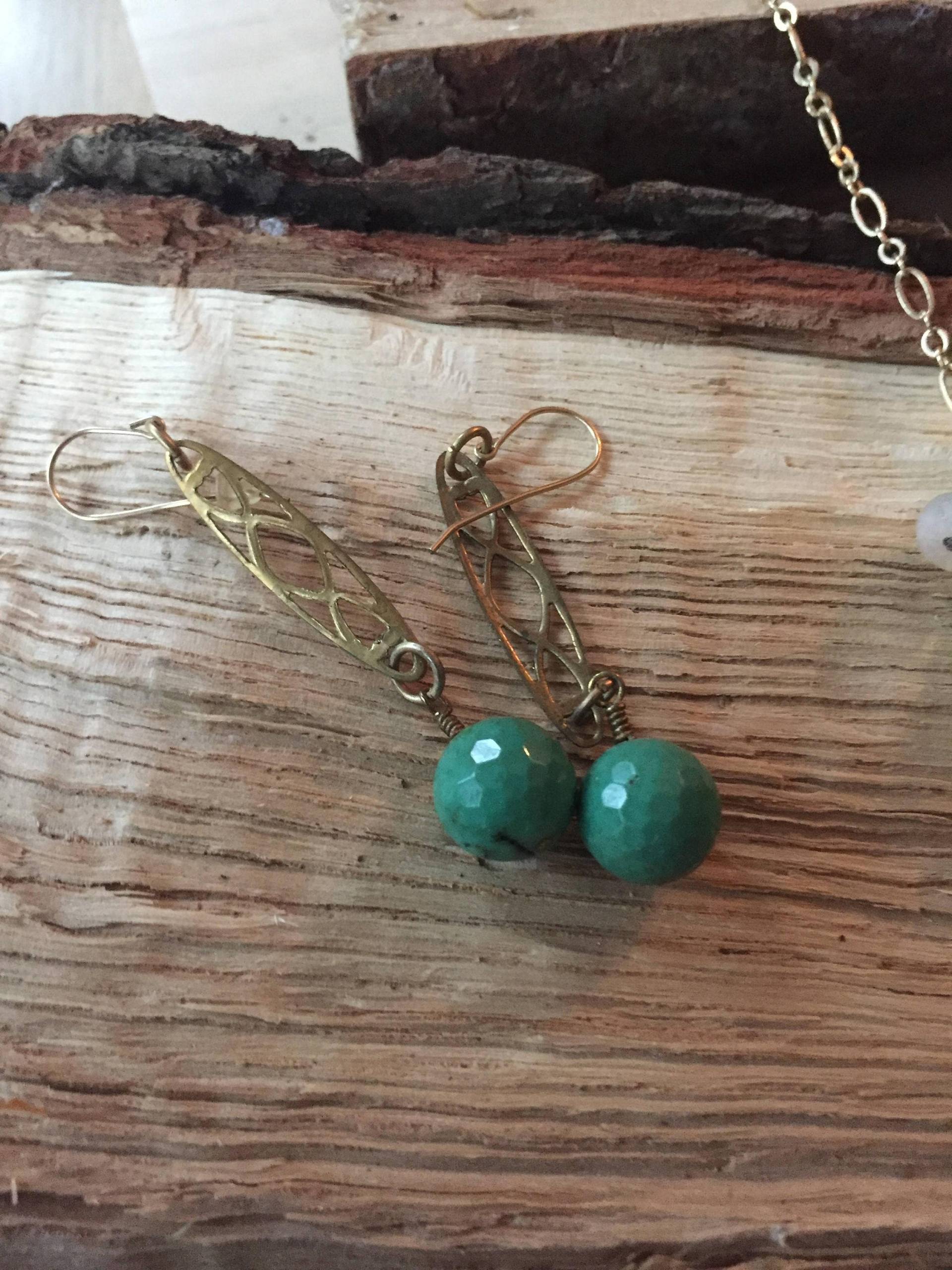 Ohrringe Opal & Vintage Messing Ohrringe Opal & Vintage Messing von TrueEarthkmd