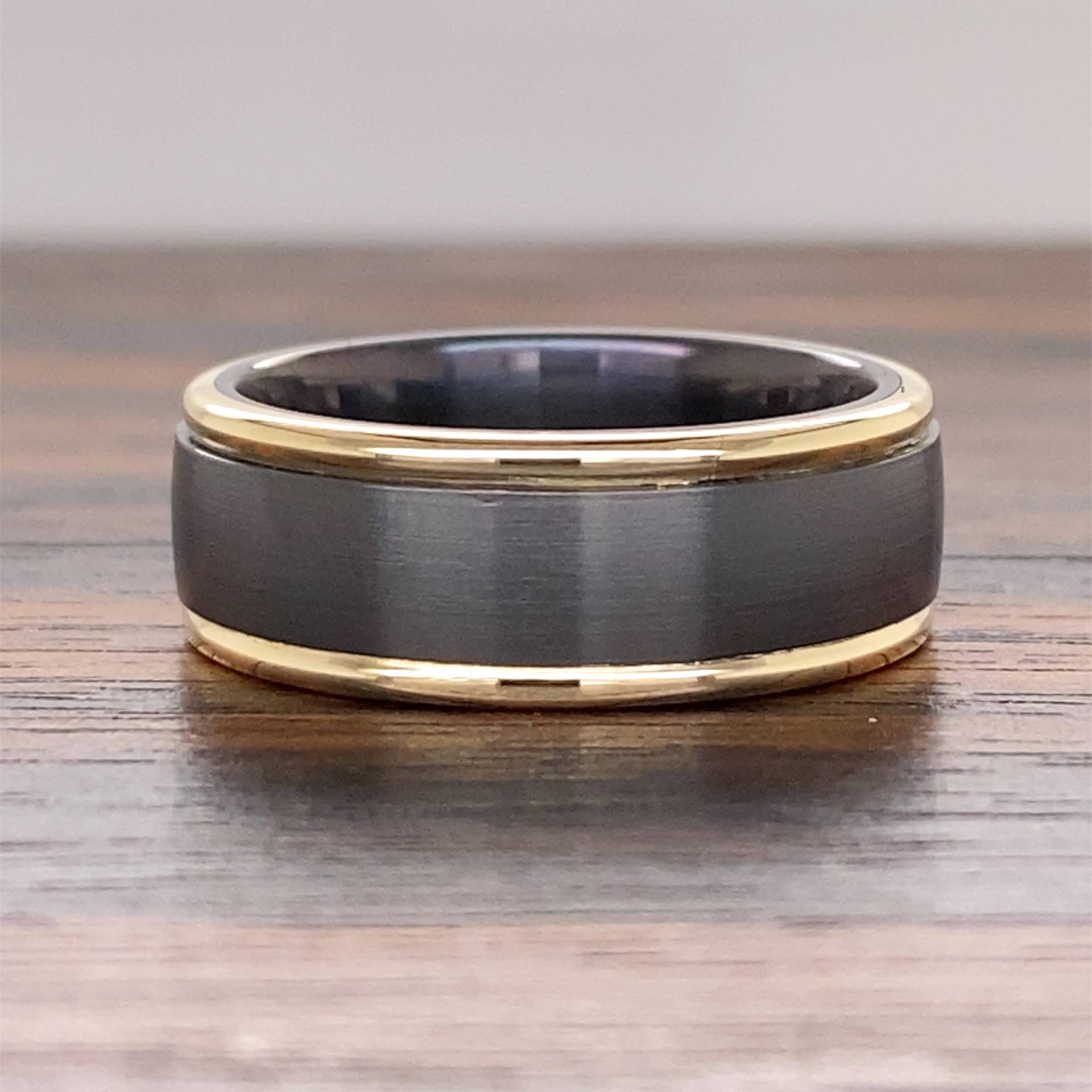14K Gold & Schwarz Zirkon 7mm Hochzeitsband | Herren Schwarz Gold Und Comfort Fit Pinsel Ring 14K Gold & Schwarz Zirkon 7mm Hochzeitsband | Herren Schwarz Gold Und Comfort Fit Pinsel Ring von TrueLuxeDesignsCo