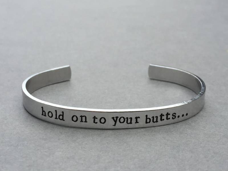 Hold On To Your Butts von TrueStoryStudio