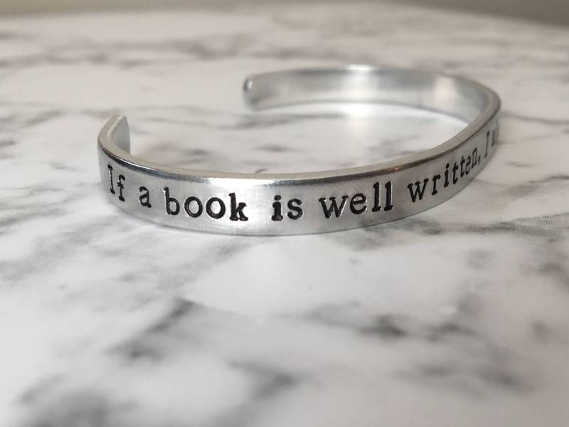 Wenn Ein Buch Gut Geschrieben Ist Finde Ich Es Immer Zu Kurz | Jane Austen Geschenk Bücherwurm Buchklub Armband von TrueStoryStudio