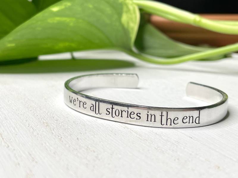 Wir Sind Alle Geschichten Am Ende | Dr. Who Armband Geschenk Begleiter Doctor von TrueStoryStudio