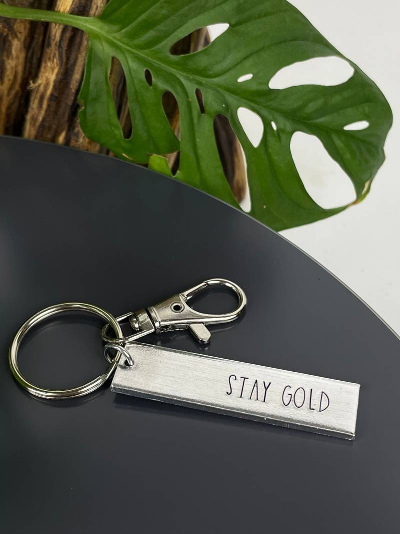 stay Gold Schlüsselanhänger | Die Außenseiter Ponyboy Das Geschenk von TrueStoryStudio