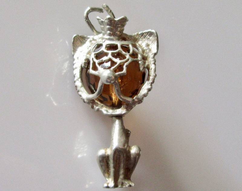 Silberner Löwe Und Krone Große Edelstein Set Charm Silberner Löwe Und Krone Große Edelstein Set Charm von TrueVintageCharms