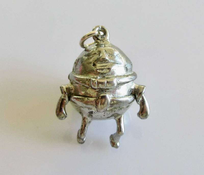 Vintage Silber Humpty Dumpty Und Wachöffnung Charm Vintage Silber Humpty Dumpty Und Wachöffnung Charm von TrueVintageCharms