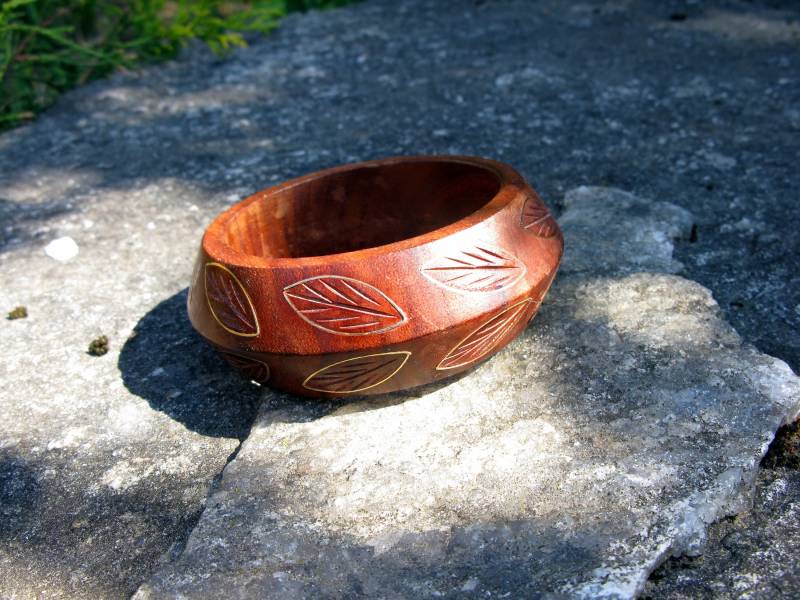 Vintage Holz Armreif Mit Messingblatt Inlay, Handgefertigt Palisander Messing Armreif, Indien, Boho Ethnic Vintage Holz Armreif Mit Messingblatt Inlay, Handgefertigt Palisander Messing Armreif, Indien, Boho Ethnic von TrueVintageTouch