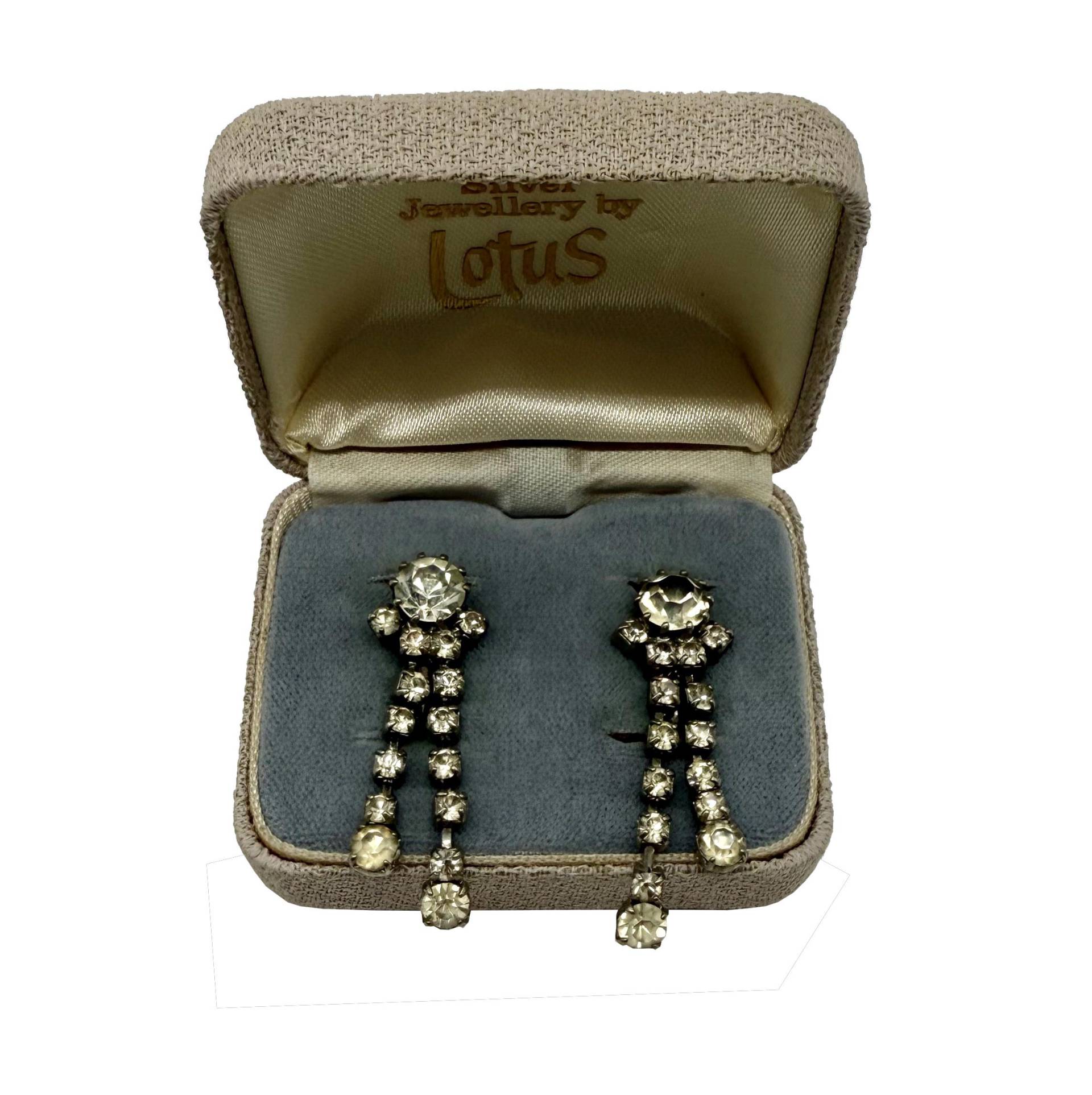 Vintage Rhinestone Dangling Clips, 1950S Or Earlier von TrueVintagebyNatalia