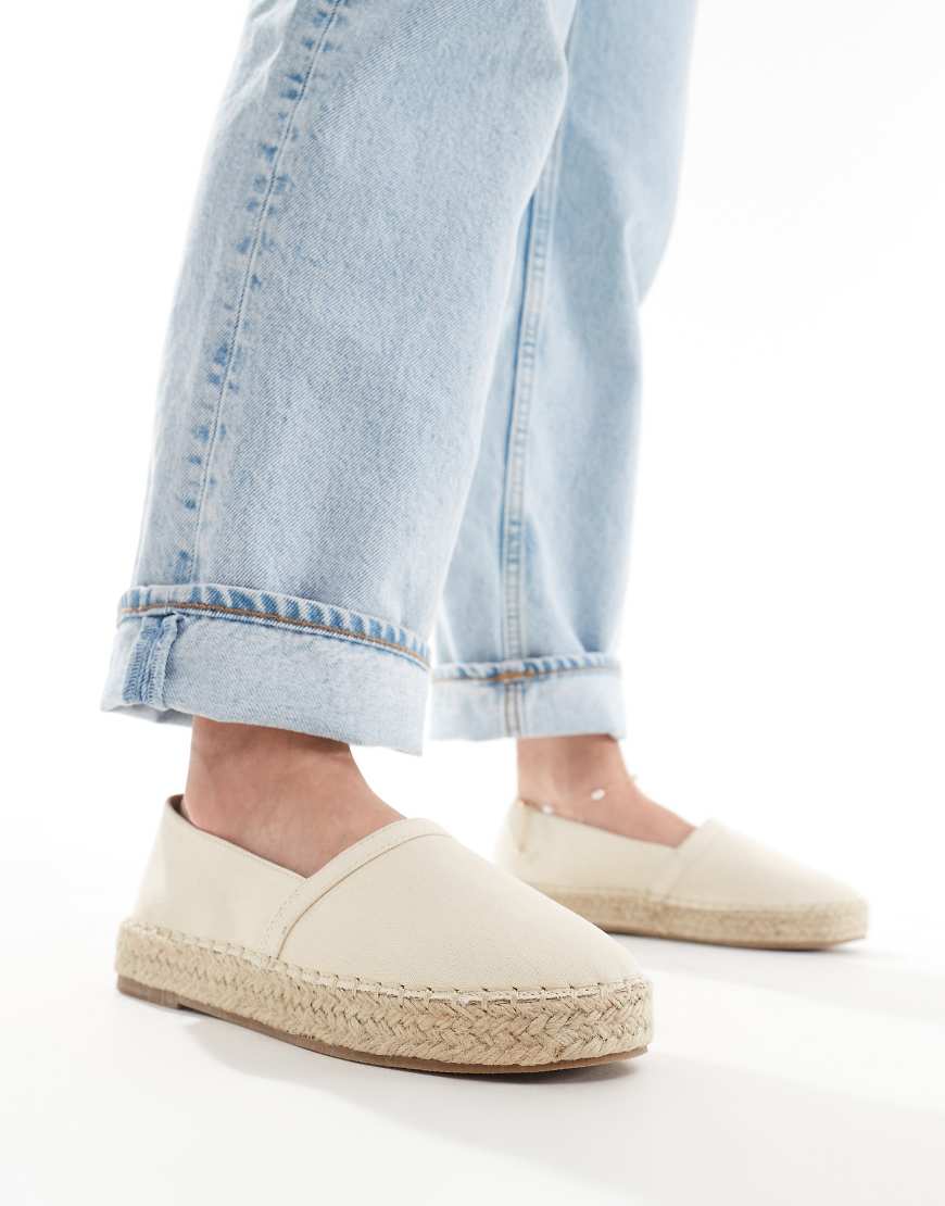 Truffle Collection - Espadrilles in Beige mit Nietendetail-Neutral Truffle Collection - Espadrilles in Beige mit Nietendetail-Neutral von Truffle Collection