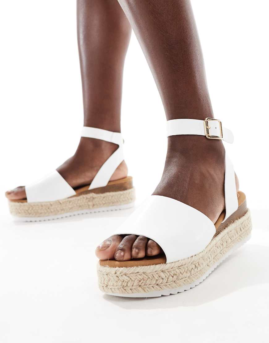 Truffle Collection - Espadrilles in Weiß mit flacher Plateausohle Truffle Collection - Espadrilles in Weiß mit flacher Plateausohle von Truffle Collection