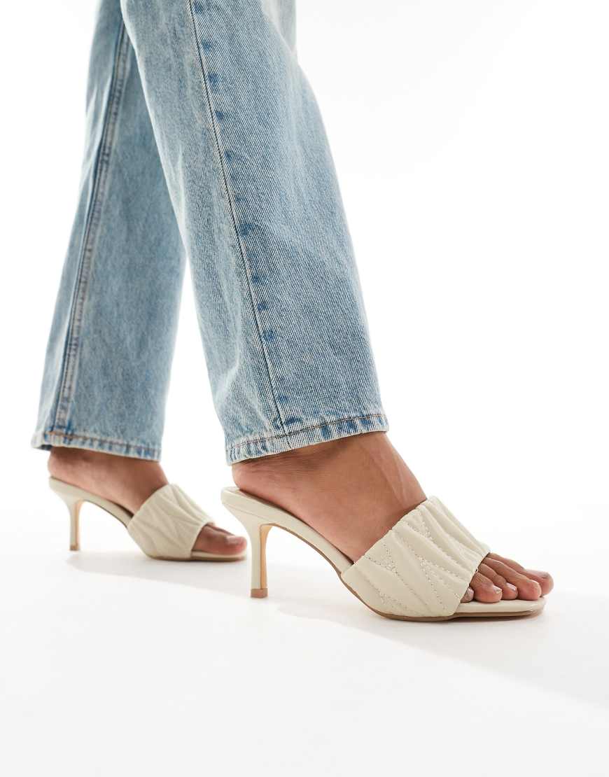 Truffle Collection - Gepolsterte Absatz-Mules in Steinbeige-Neutral Truffle Collection - Gepolsterte Absatz-Mules in Steinbeige-Neutral von Truffle Collection
