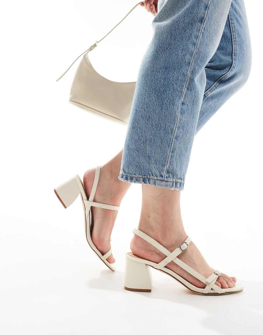 Truffle Collection - Sandalen in Weiß mit Blockabsatz-Neutral Truffle Collection - Sandalen in Weiß mit Blockabsatz-Neutral von Truffle Collection