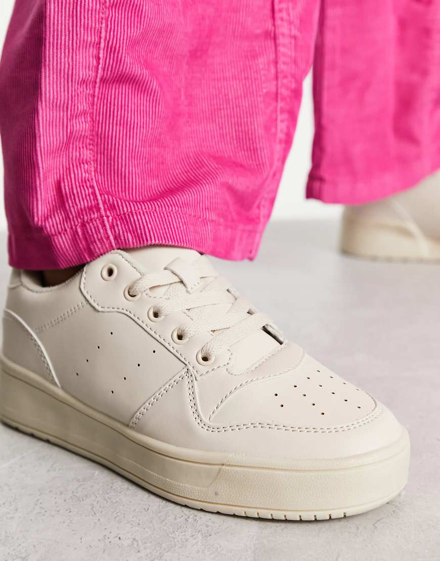 Truffle Collection - Sneaker in Beige mit dicker, flacher Plateausohle-Neutral von Truffle Collection