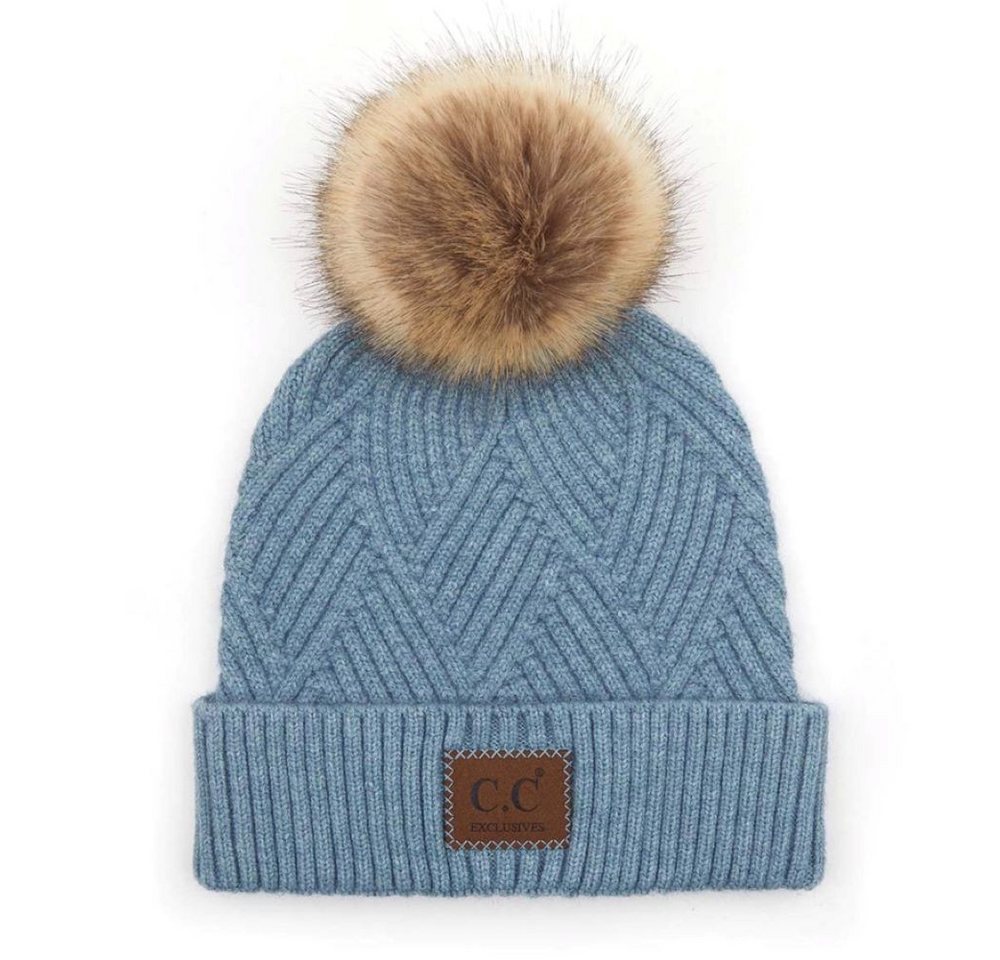 Truly Contagious Strickmütze CC Criss-Cross Beanie mit Kunstpelz-Bommel Gefertigt aus weichem, wärmendem Material für maximalen Komfort Truly Contagious Strickmütze CC Criss-Cross Beanie mit Kunstpelz-Bommel Gefertigt aus weichem, wärmendem Material für maximalen Komfort von Truly Contagious