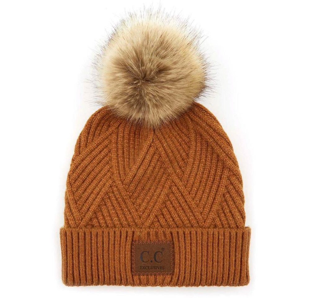 Truly Contagious Strickmütze CC Criss-Cross Beanie mit Kunstpelz-Bommel Gefertigt aus weichem, wärmendem Material für maximalen Komfort Truly Contagious Strickmütze CC Criss-Cross Beanie mit Kunstpelz-Bommel Gefertigt aus weichem, wärmendem Material für maximalen Komfort von Truly Contagious