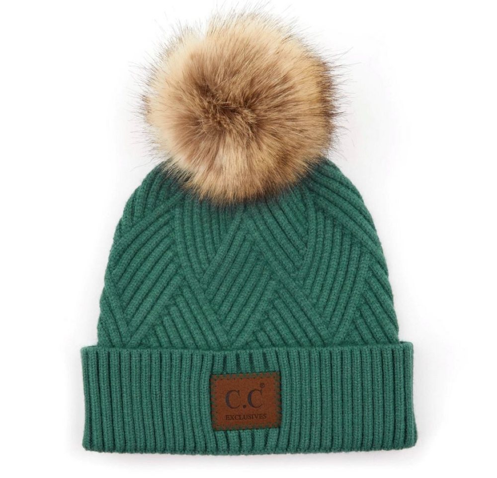 Truly Contagious Strickmütze CC Criss-Cross Beanie mit Kunstpelz-Bommel Gefertigt aus weichem, wärmendem Material für maximalen Komfort Truly Contagious Strickmütze CC Criss-Cross Beanie mit Kunstpelz-Bommel Gefertigt aus weichem, wärmendem Material für maximalen Komfort von Truly Contagious
