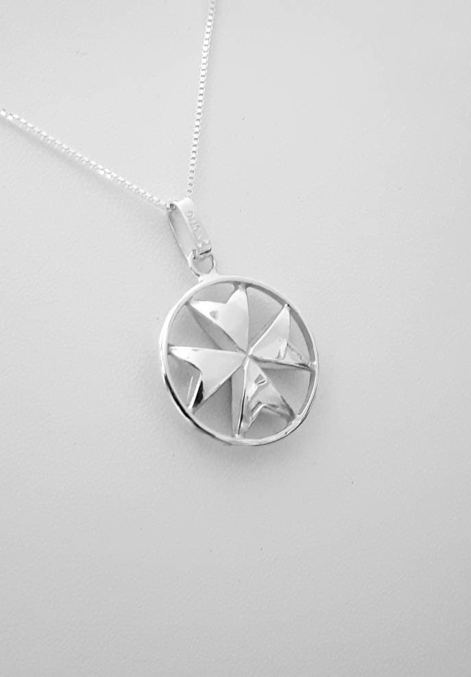 Malteser Kreuz Halskette, Anhänger, Handgemachte Geschenke Und Souvenirs, Croce Di Malta Malteser Kreuz Halskette, Anhänger, Handgemachte Geschenke Und Souvenirs, Croce Di Malta von TrulyFiligree