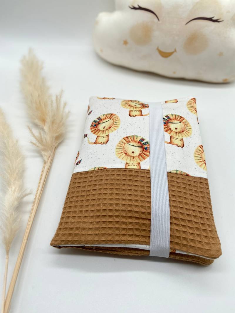 Wickeltasche Boho Löwe - Windeltasche Aus Waffelpique Senfgelb, Geschenk Zur Geburt von TryPinky