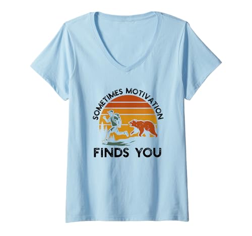 Damen Manchmal findet Motivation Sie lustig Wandern Camping T-Shirt mit V-Ausschnitt Damen Manchmal findet Motivation Sie lustig Wandern Camping T-Shirt mit V-Ausschnitt von Tryna Camp Apparel Co.