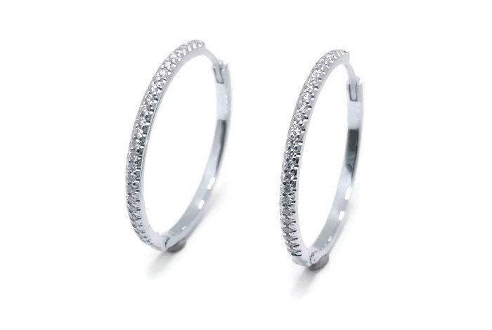 Hoop Diamanten Ohrringe 14K Gold Huggie Hind , Medium Größe 18mm Außen X 15mm Innendurchmesser | Cartilage Helix Tragus Piercings von TsarfatyJewellery4U