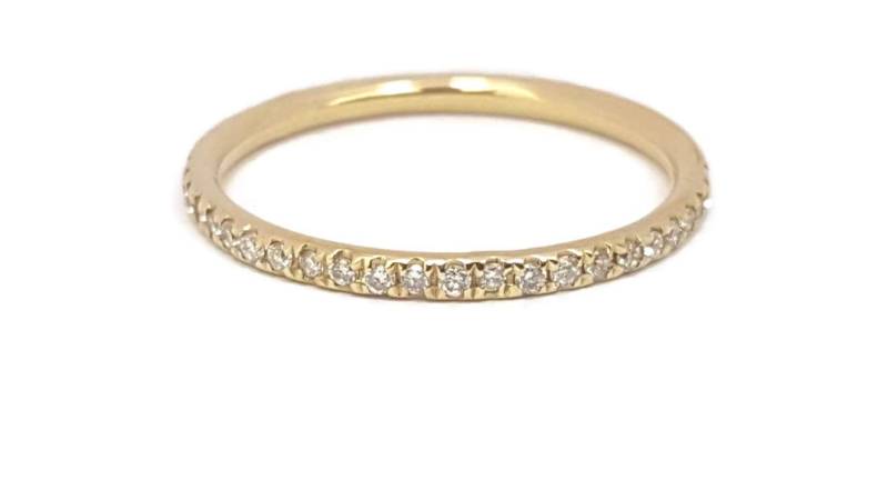 Micro Pave Ewigkeit Diamant-Ring, Volle Diamanten Ring, 1, 7 Mm Band Gelbgold Ehering, 14 K Gold Ehering von TsarfatyJewellery4U