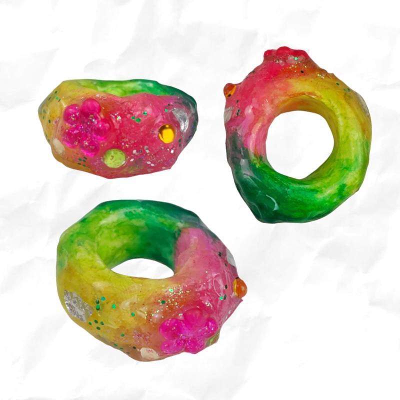 Bunter Regenbogen Epoxy Ring Für Den Kleinen Finger | Trendiger Funky Acryl Y2K Polymer Clay Ring Bunter Regenbogen Epoxy Ring Für Den Kleinen Finger | Trendiger Funky Acryl Y2K Polymer Clay Ring von Tsucro
