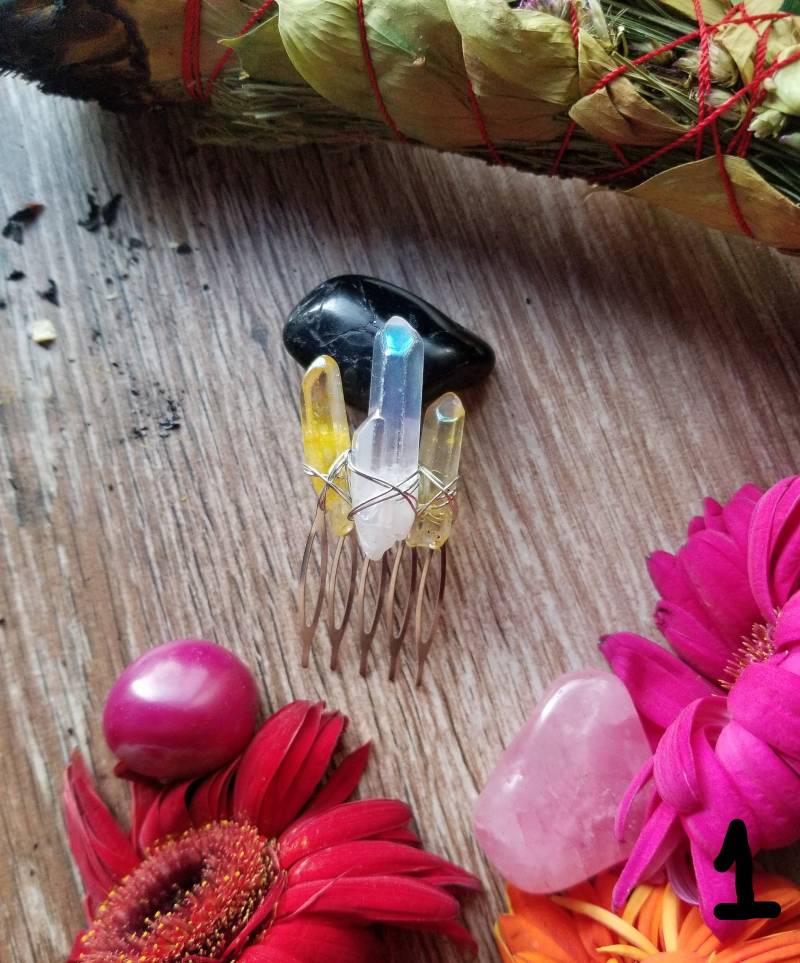 Bergkristallkamm, Engel Aura, Haarkamm, Braut Boho Schmuck, Sommer Accessoires, Hochzeit, Auraquarz, Rohquarz, Strandhochzeiten von TsukasaAndAna